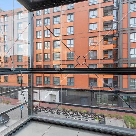 Doki Living - Foodhall & Parking By Downtown 4*