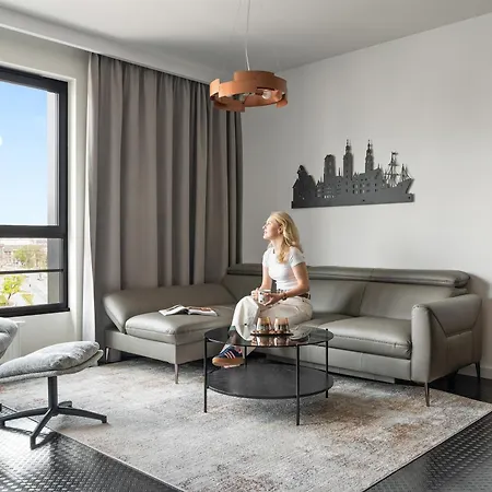Doki Living - Foodhall & Parking By Downtown Aparthotel 4*