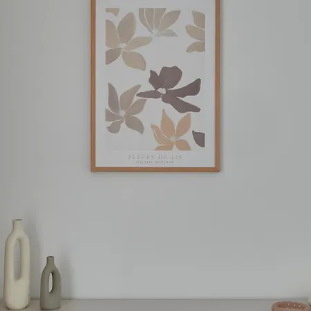 Doki Living - Foodhall & Parking By Downtown *