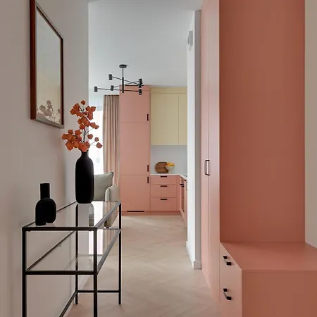 Doki Living - Foodhall & Parking By Downtown 4* Гданьск