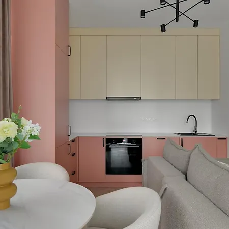 Doki Living - Foodhall & Parking By Downtown Апарт-отель 4*