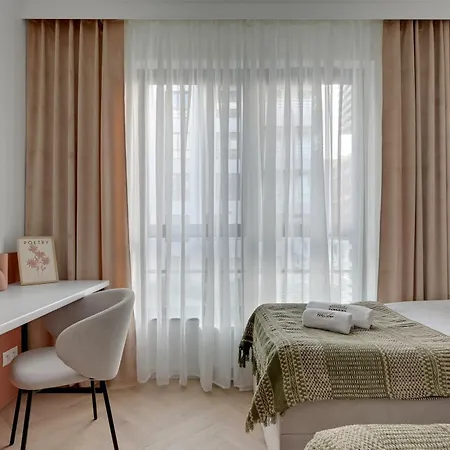 Doki Living - Foodhall & Parking By Downtown * 格但斯克