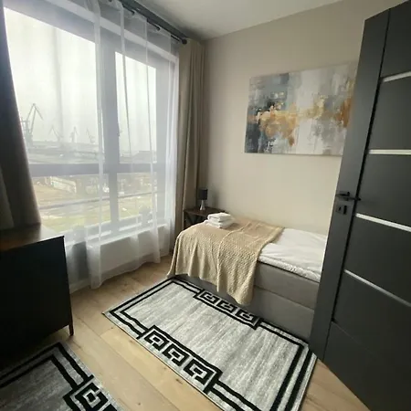 Doki Living - Foodhall & Parking By Downtown