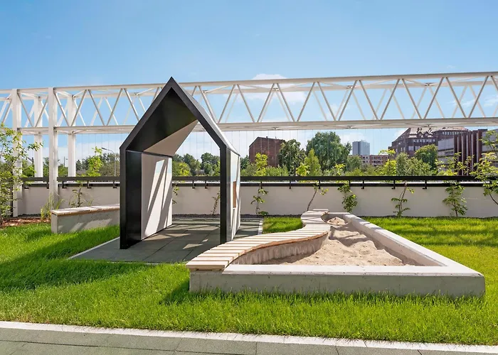 Doki Living - Foodhall & Parking By Downtown Apart Otel