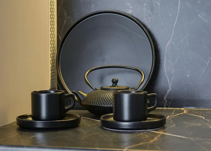 Doki Living - Foodhall & Parking By Downtown Apart Otel