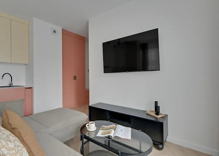 Doki Living - Foodhall & Parking By Downtown 4* Gdansk