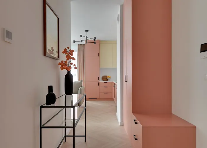 Doki Living - Foodhall & Parking By Downtown 4* グダニスク