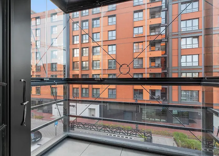 Doki Living - Foodhall & Parking By Downtown 4*