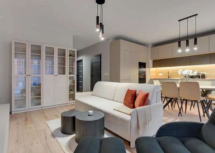 Doki Living - Foodhall & Parking By Downtown